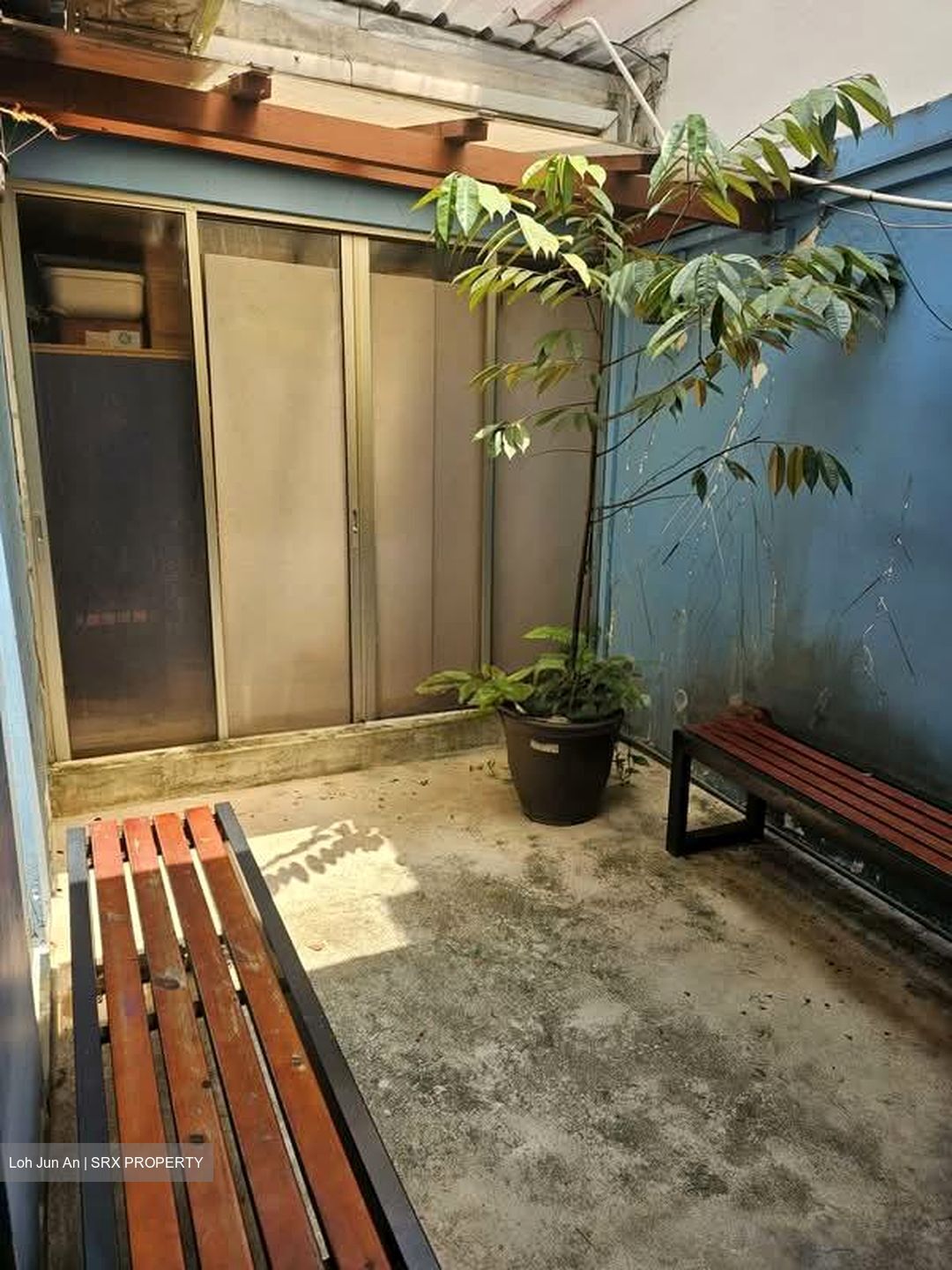 Pahang Street (D7), Shop House #572102001